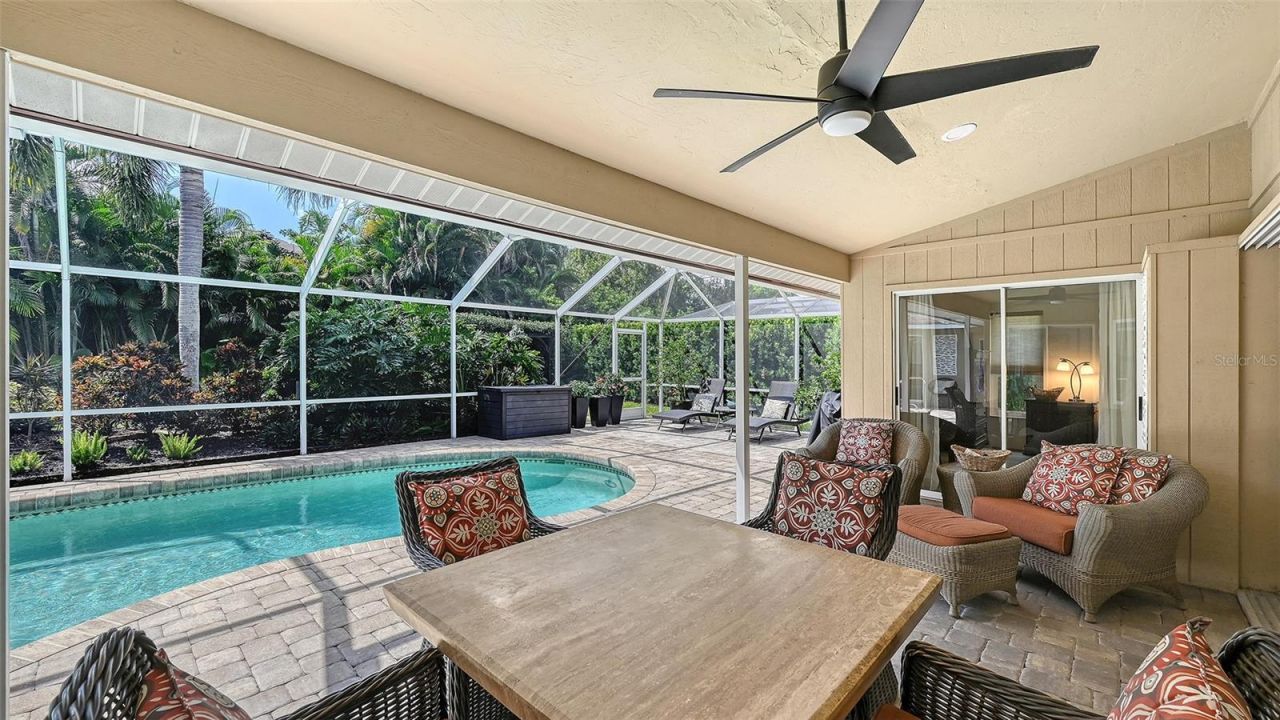 5220 Sunnydale Circle S, Sarasota, FL 34233 Photo