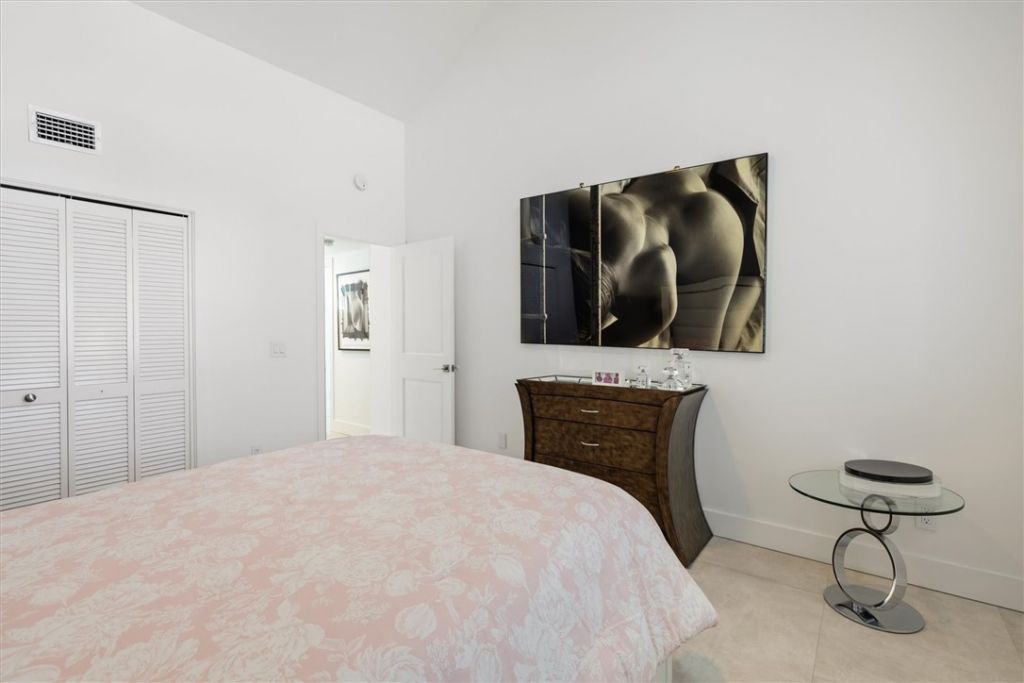 8360 Sego Lane, Unit 18, Indian River Shores, FL 32963 Photo