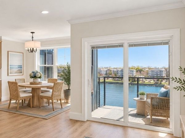 16 Franklin Street, Unit 1302, Salem, MA 01970