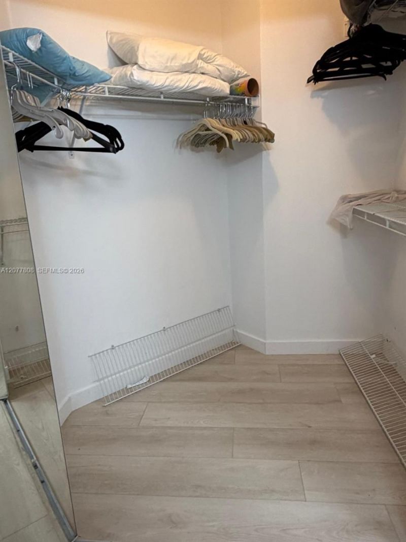 3530 Mystic Pointe Dr , Unit 3207, Aventura, FL 33180 Photo