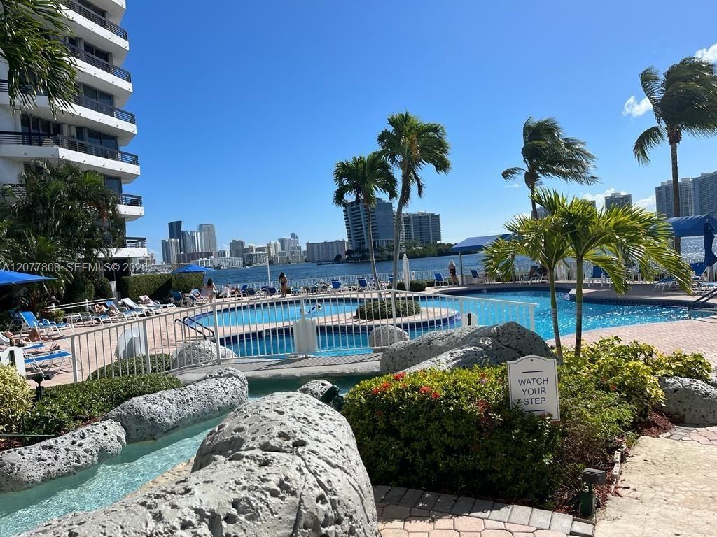 3530 Mystic Pointe Dr , Unit 3207, Aventura, FL 33180 Photo