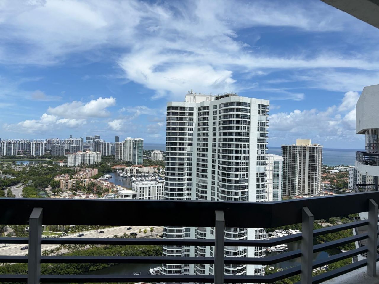 3530 Mystic Pointe Dr , Unit 3207, Aventura, FL 33180 Photo