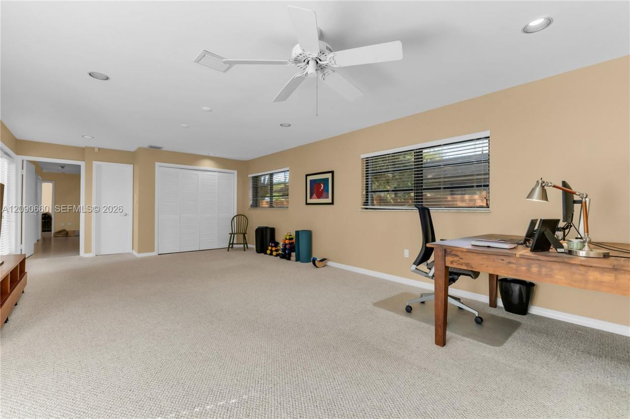7915 SW 155th St, Palmetto Bay, FL 33157 Photo