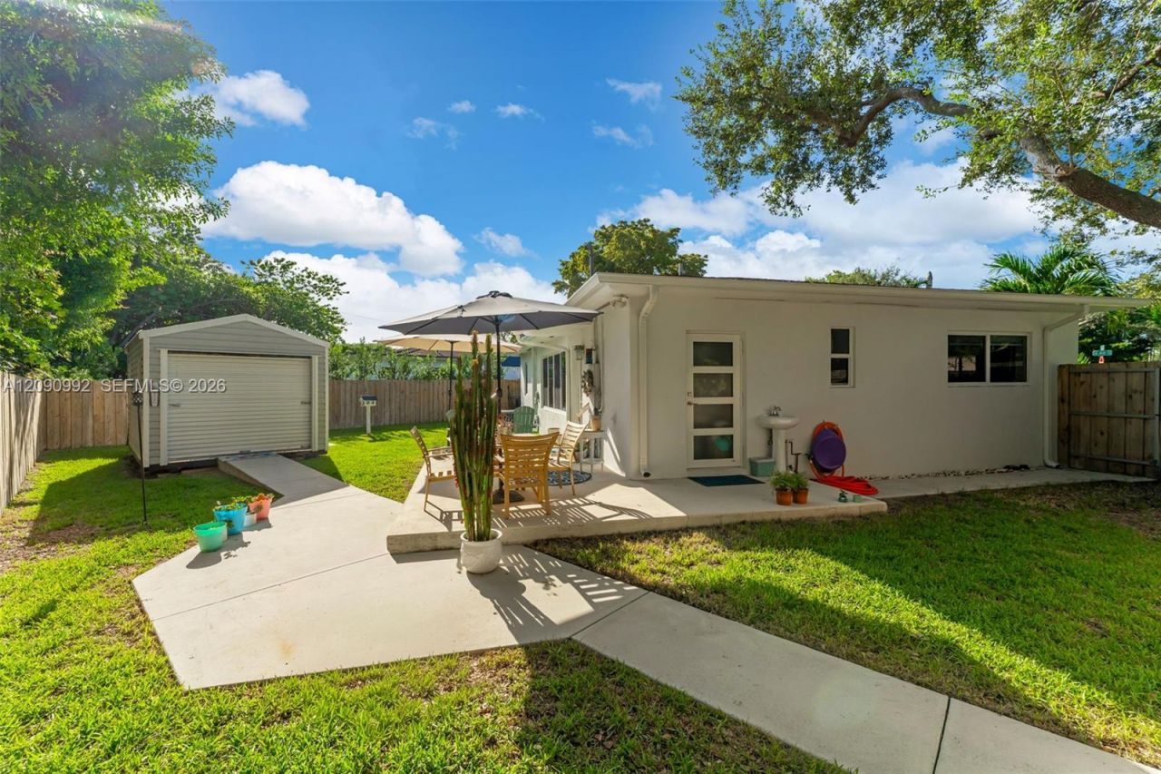 6891 SW 48th Ter , Miami, FL 33155 Photo