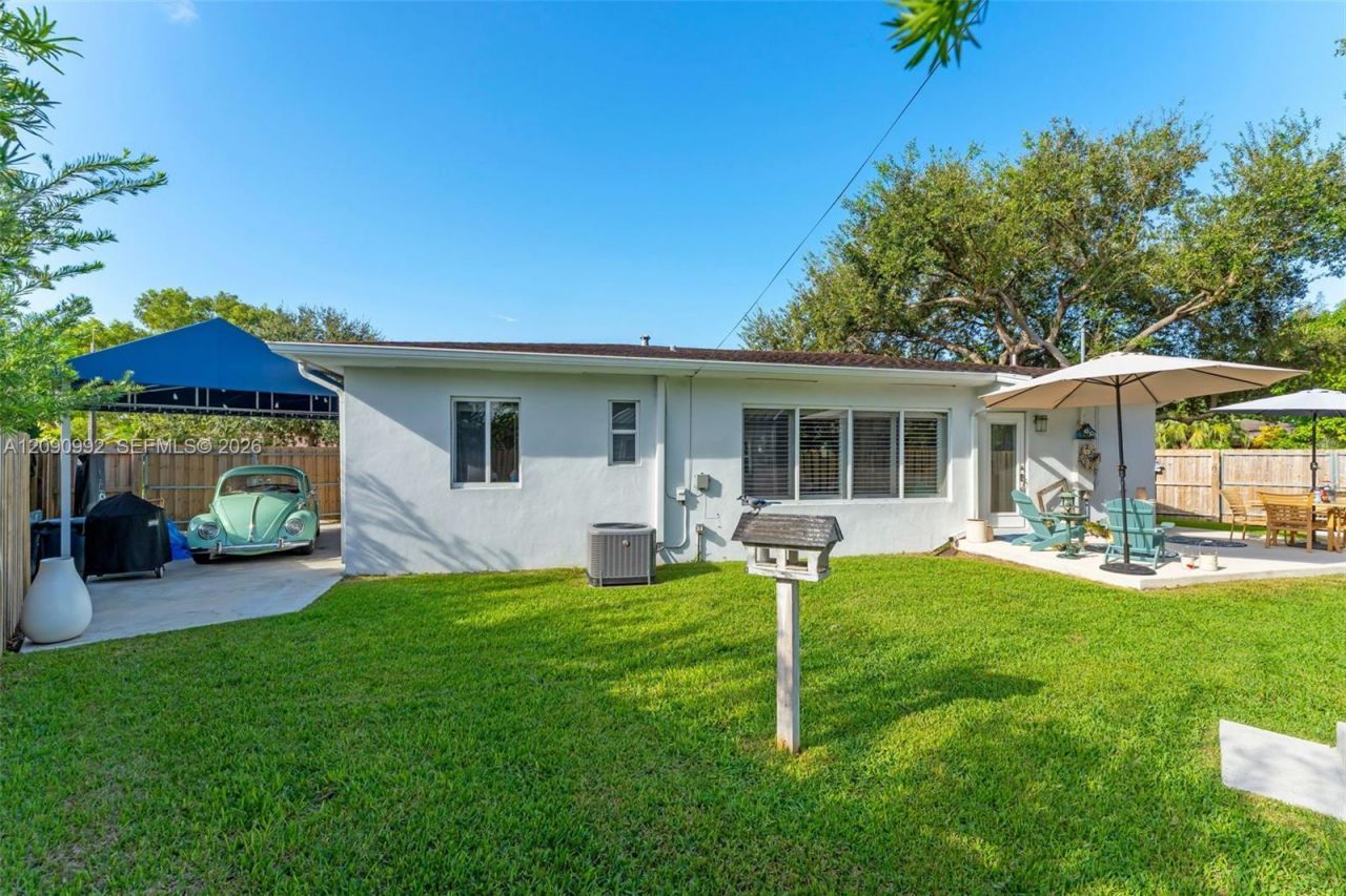 6891 SW 48th Ter , Miami, FL 33155 Photo