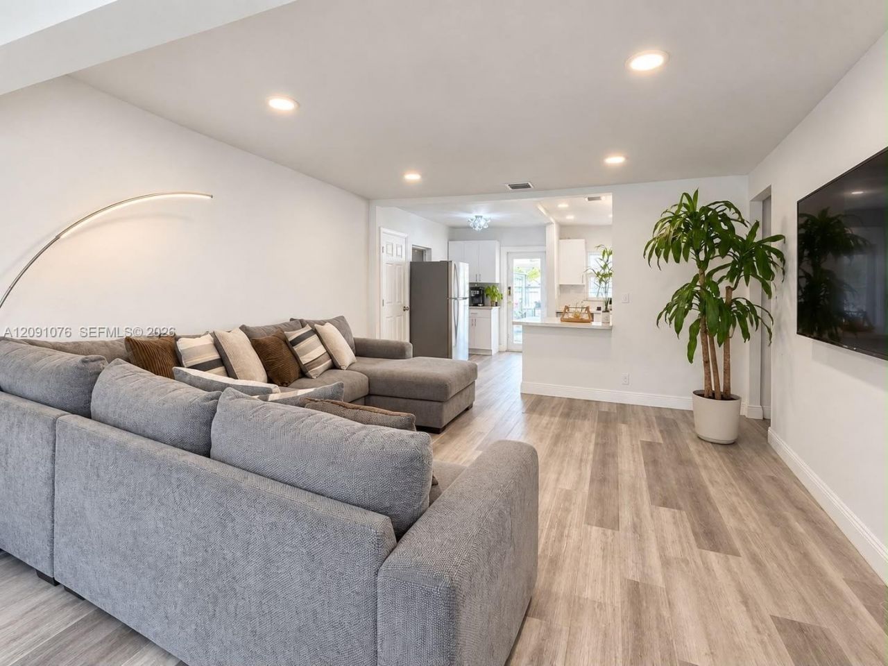 2331 Mckinley St, Hollywood, FL 33020 Photo