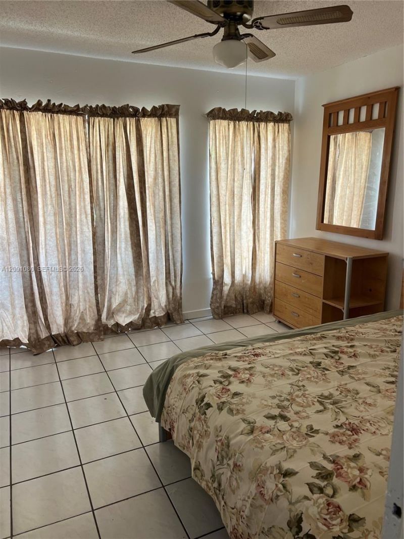 5366 W 26th Ave , Unit 121, Hialeah, FL 33016 Photo