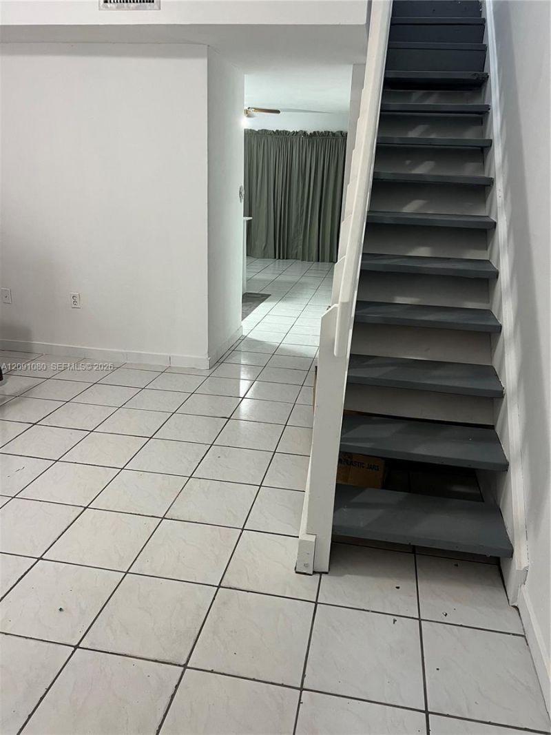 5366 W 26th Ave , Unit 121, Hialeah, FL 33016 Photo
