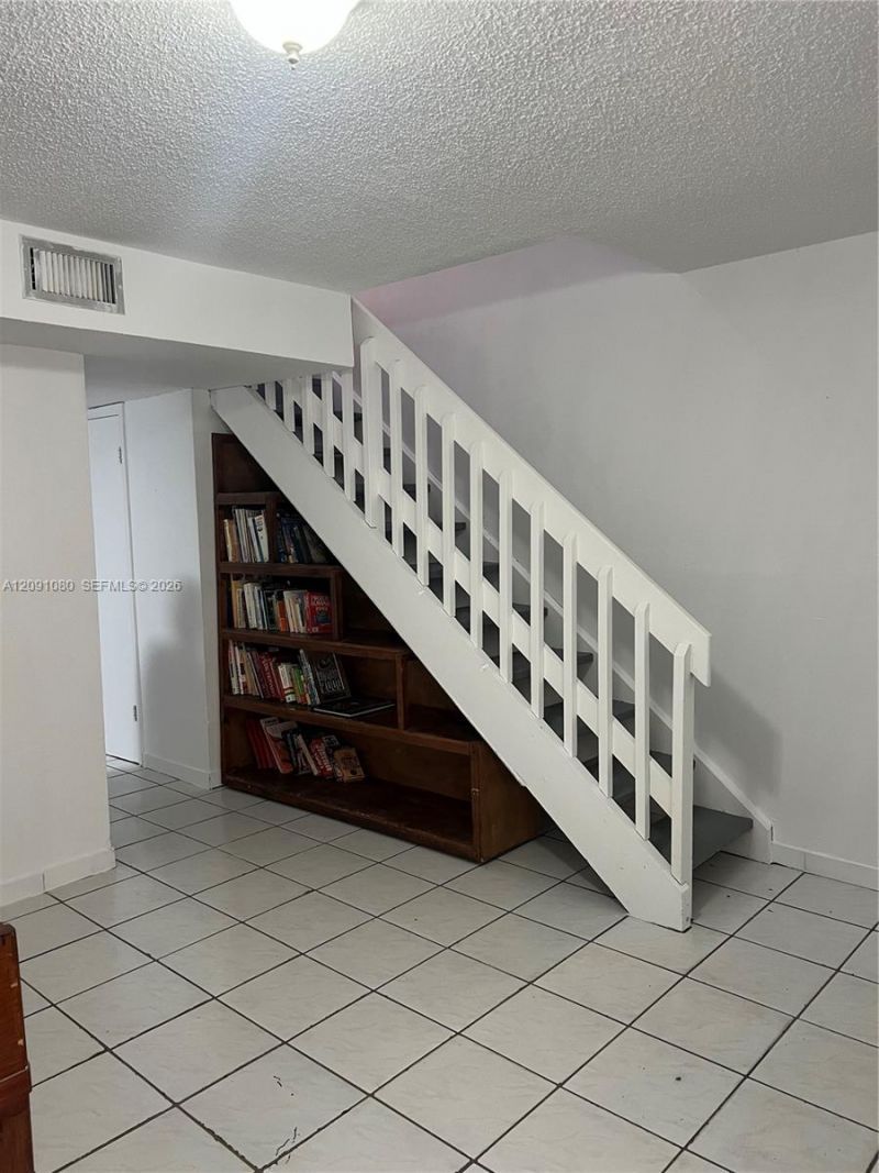 5366 W 26th Ave , Unit 121, Hialeah, FL 33016 Photo