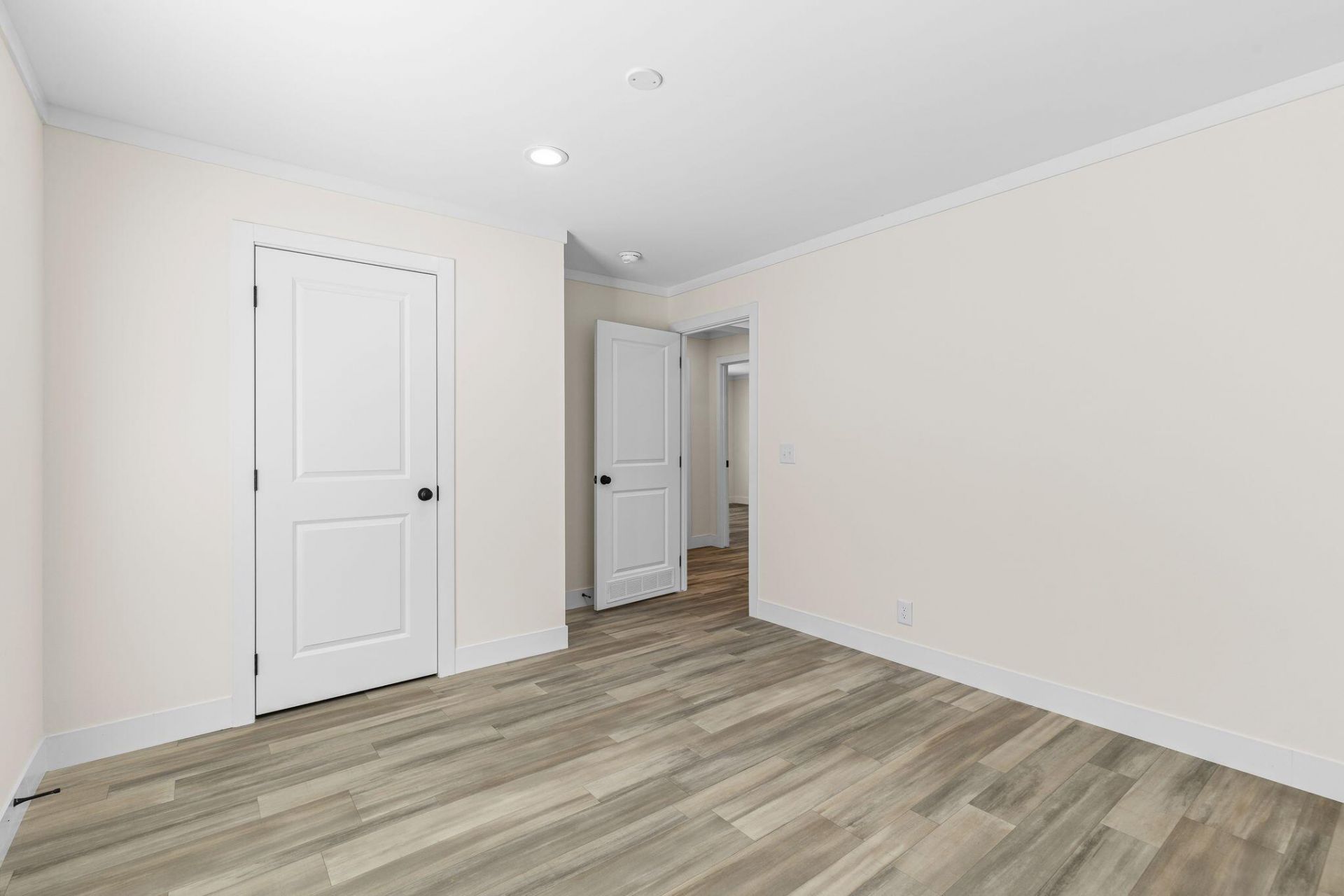 6156 Smith Road Photo 22