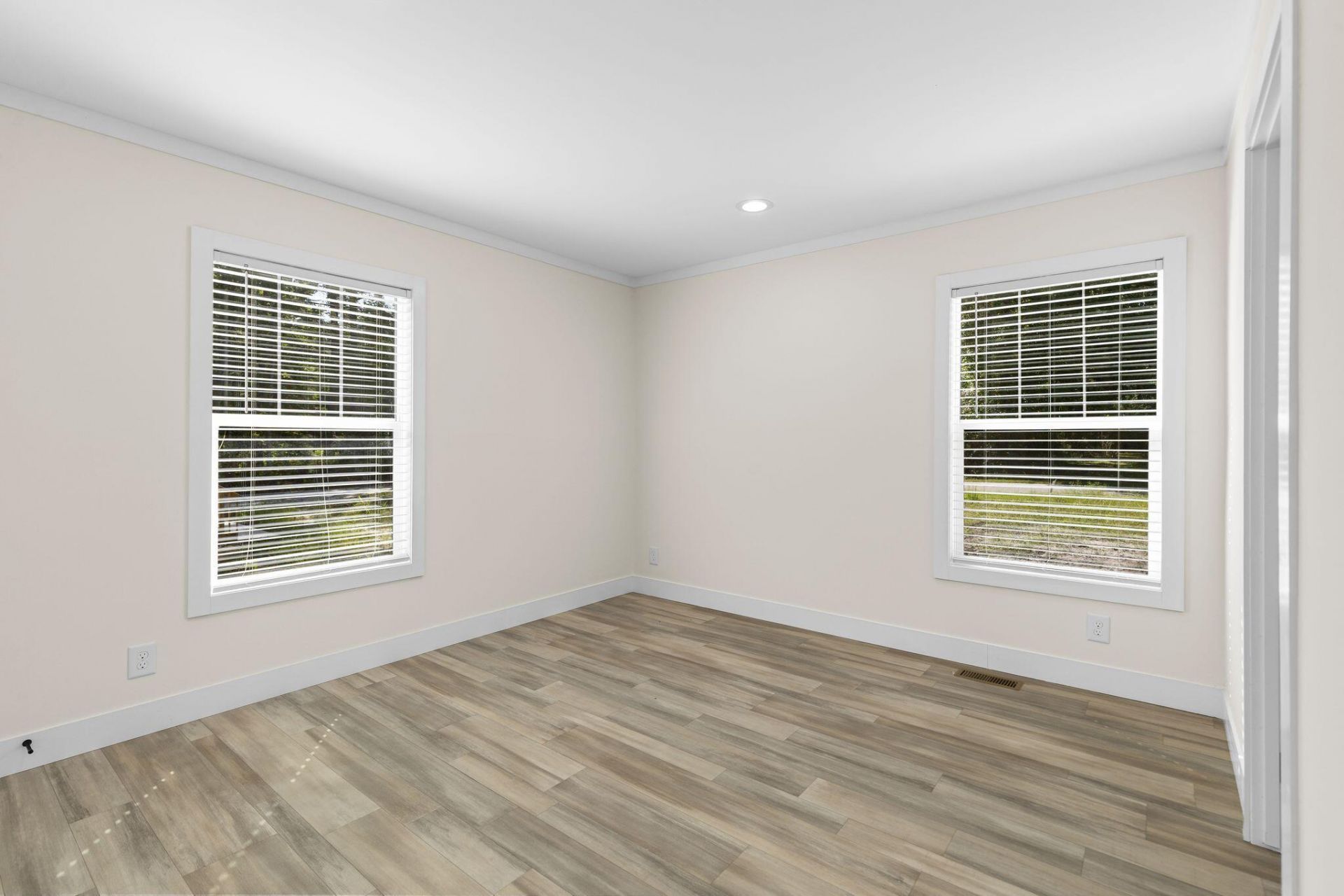 6156 Smith Road Photo 25