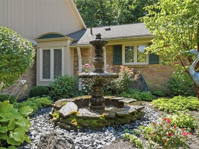 6320 Tomahawk Trail, Washington Township, OH 45459 Photo 3
