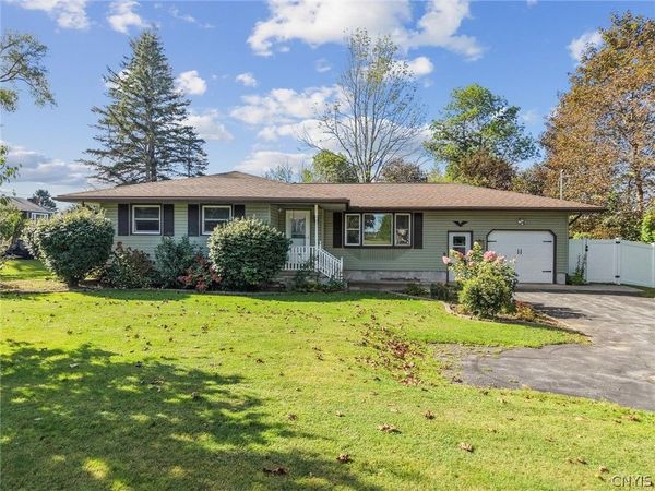 4631 County Route 4 , Oswego, NY 13126
