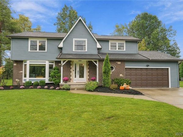 54 Waxwing Lane, East Amherst, NY 14051