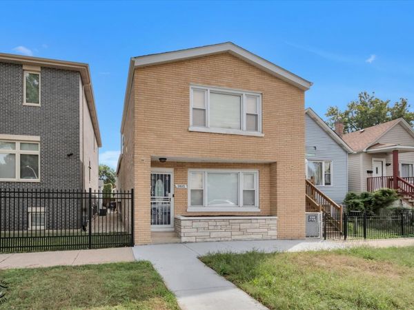3805 S Honore Street, Chicago, IL 60609