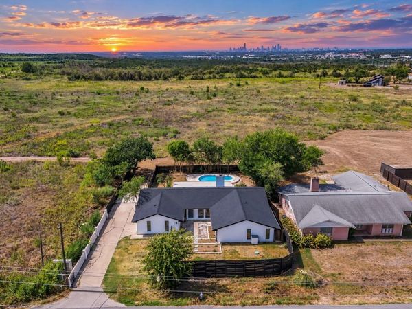 6209 Daffan LN, Austin, TX 78724