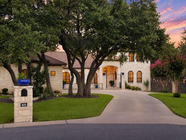 105 Ajuga CT, Lakeway, TX 78734