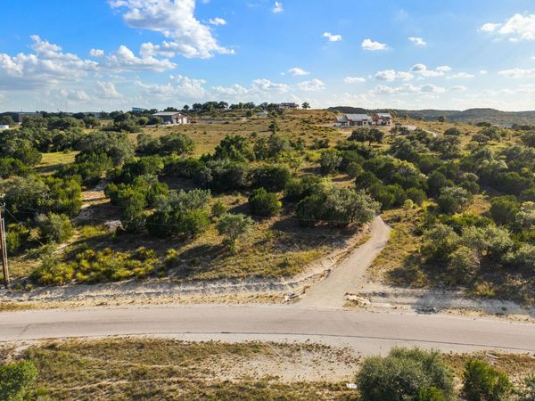 1051 Lipan Apache RUN, Blanco, TX 78606