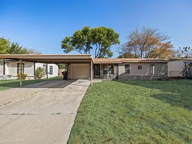 5533 Burton Avenue, Fort Worth, TX 76119