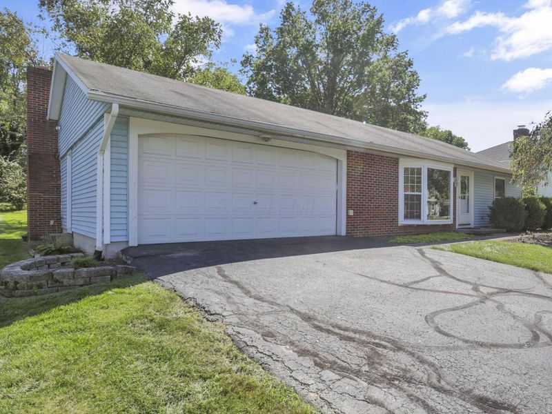 900 Hickory Drive, Marysville, OH 43040 Photo 5