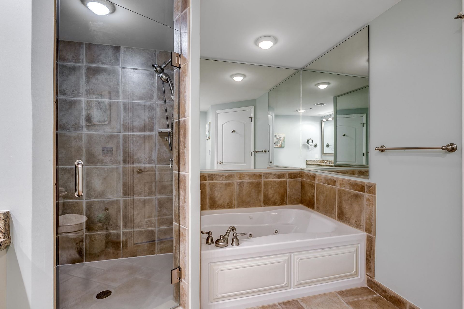 100 North Beach Blvd.  Photo 5