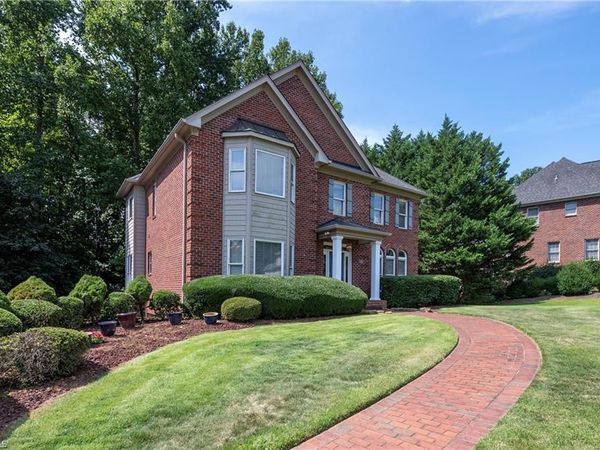 120 LaTrobe Court , Advance, NC 27006