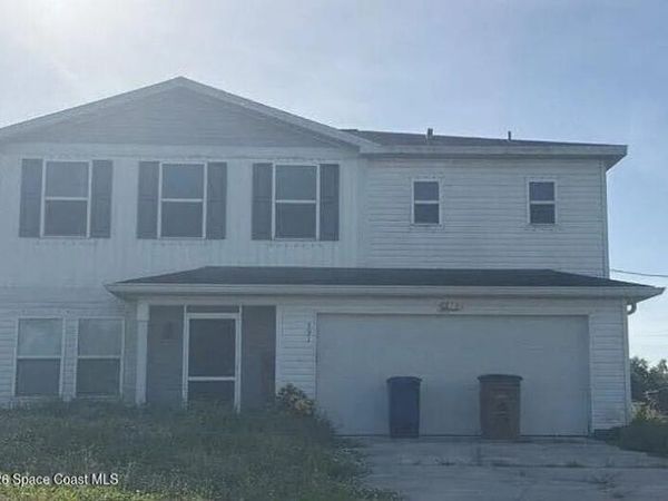 391 Palora Avenue , Lehigh Acres, FL 33973