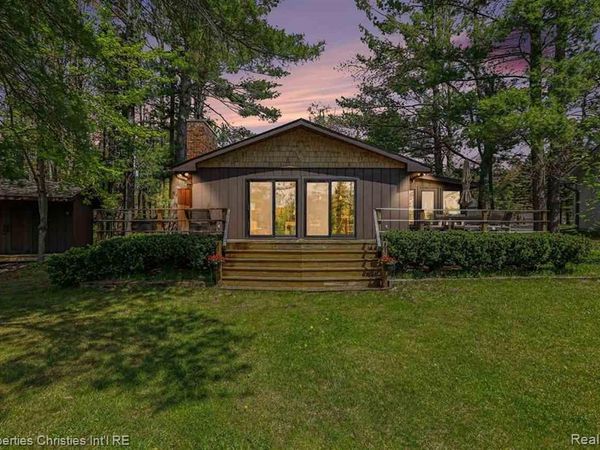 1405 N Shore Drive , Gaylord, Mi 49735