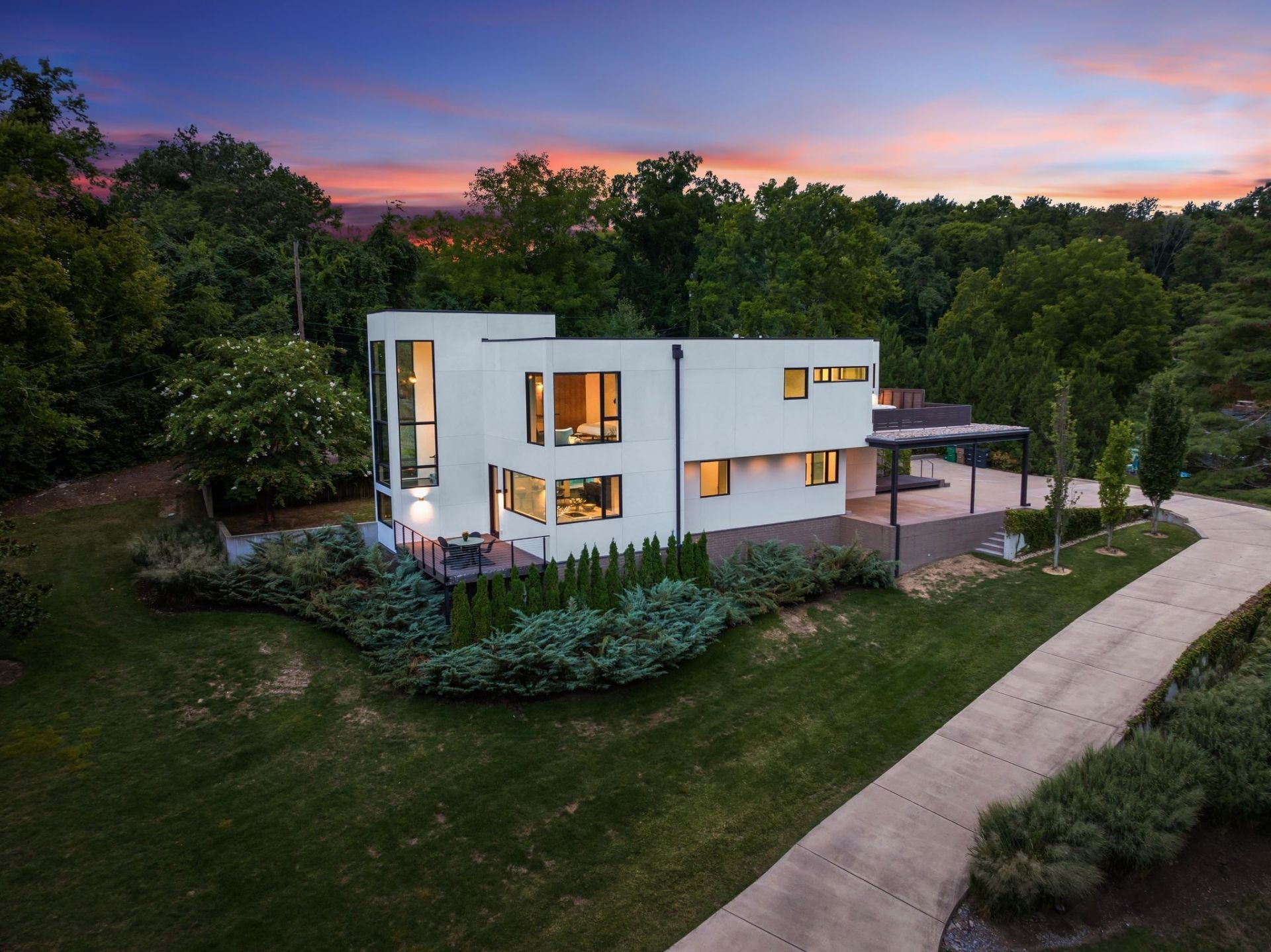 6321 E Valley Rd , Nashville, TN 37205 Main Photo