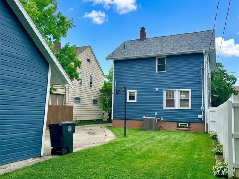 4410 W 171st Street, Cleveland, OH 44135 Photo 3