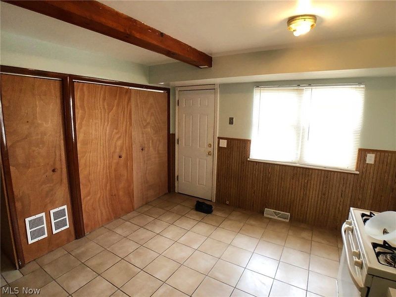 25701 Richards Avenue, Euclid, OH 44132 Photo 4