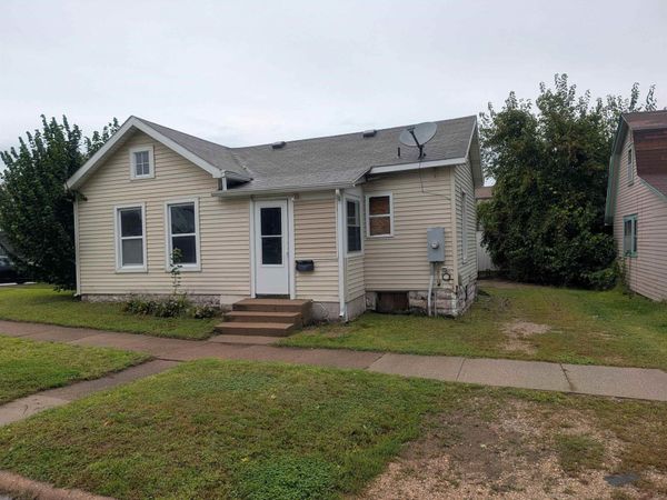 624 State Street, Cedar Falls, IA 50613