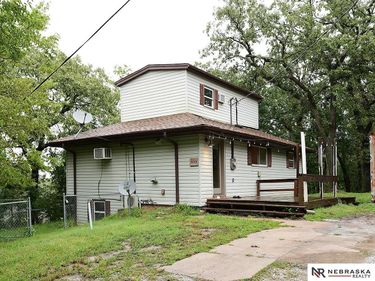 15315 Hill Drive, Louisville, NE 68037