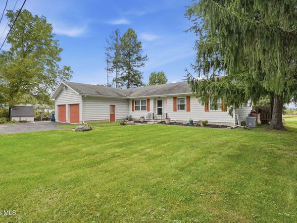 5681 W Tiffin Street , Bascom, OH 44809