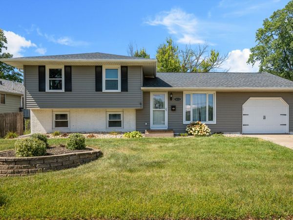3410 18TH Street , Bettendorf, IA 52722