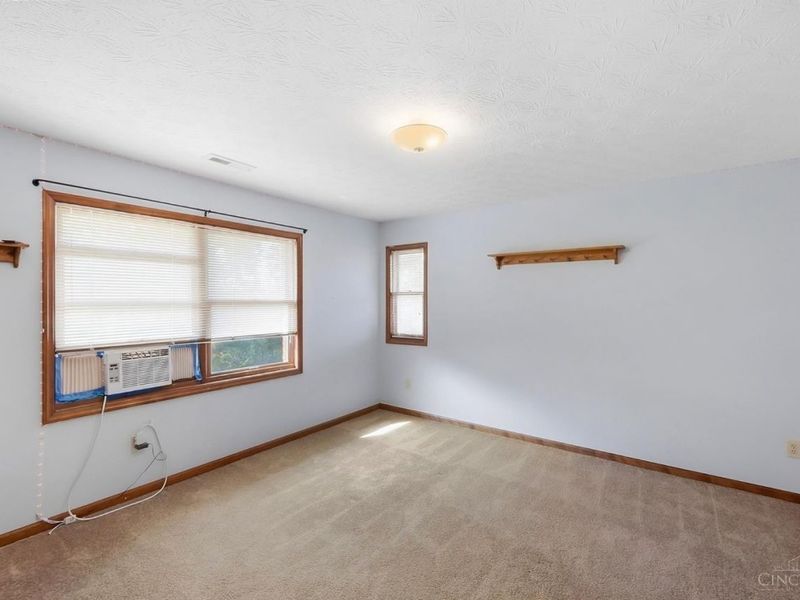 9388 Mile Road, Jefferson Township, OH 45345 Photo 28