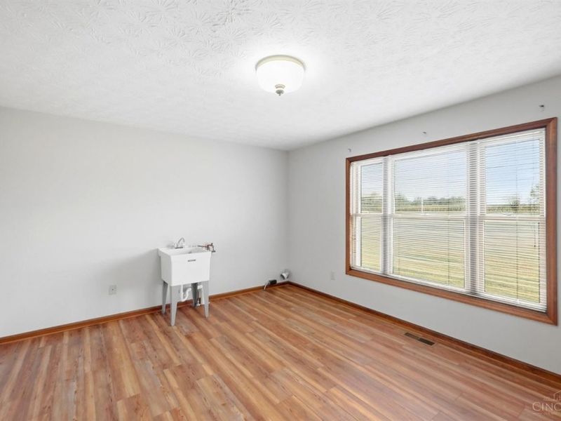 9388 Mile Road, Jefferson Township, OH 45345 Photo 40