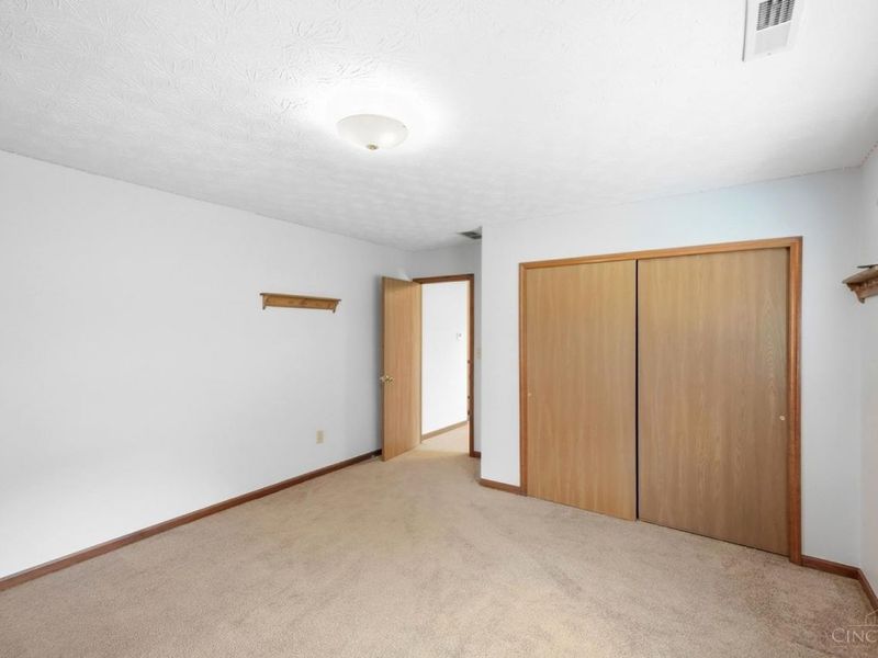9388 Mile Road, Jefferson Township, OH 45345 Photo 46