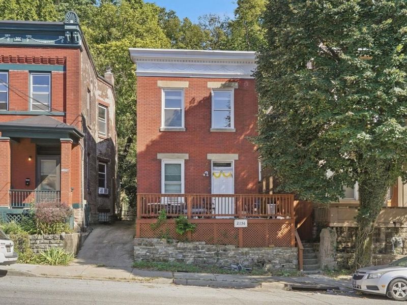 2156 W Clifton Avenue, Cincinnati, OH 45219 Photo 2