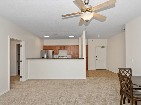 6350 Coachlight Drive, Unit 3204, West Des Moines, IA 50266