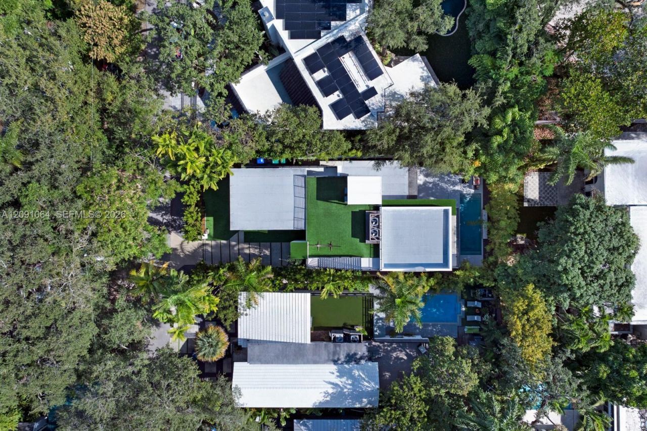 1780 Chucunantah Rd , Miami, FL 33133 Photo