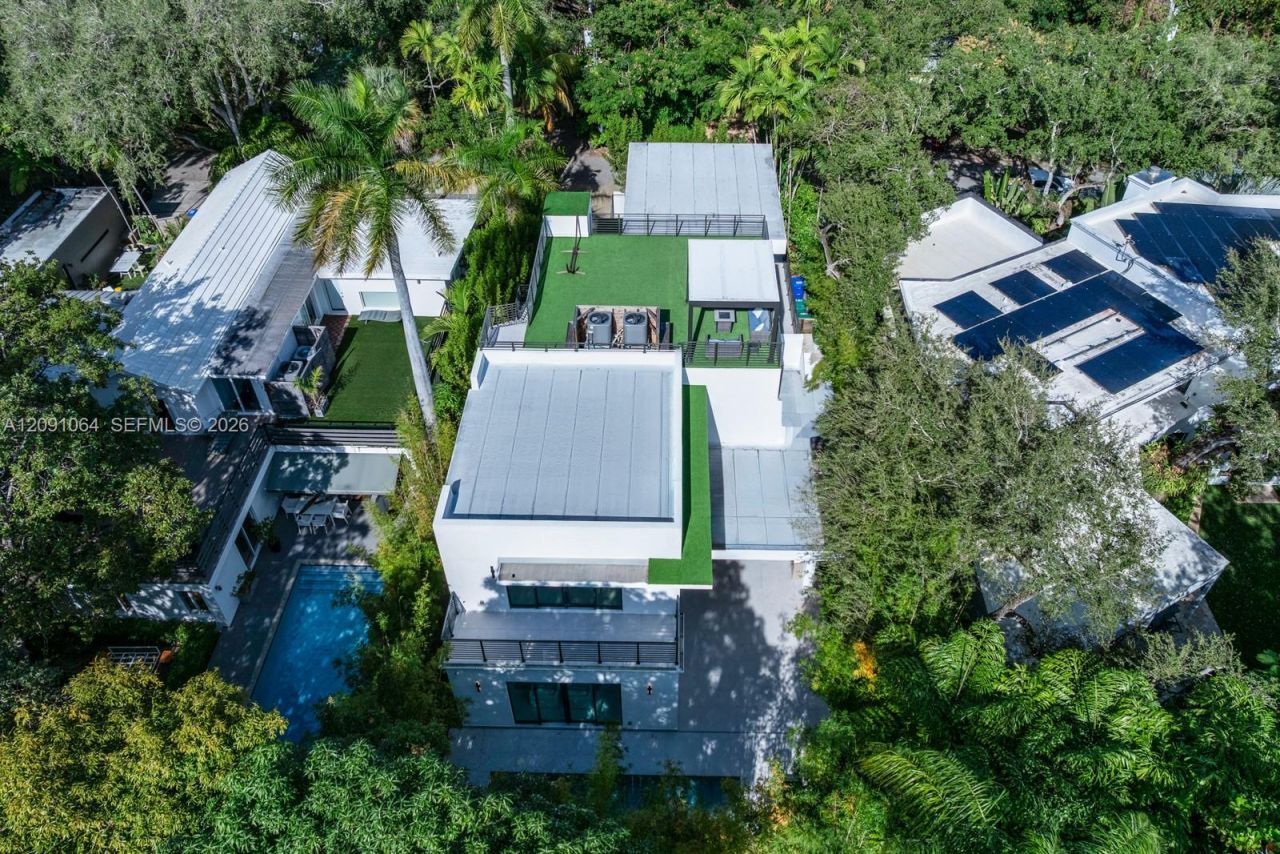 1780 Chucunantah Rd , Miami, FL 33133 Photo
