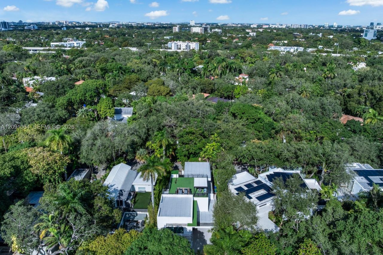 1780 Chucunantah Rd , Miami, FL 33133 Photo