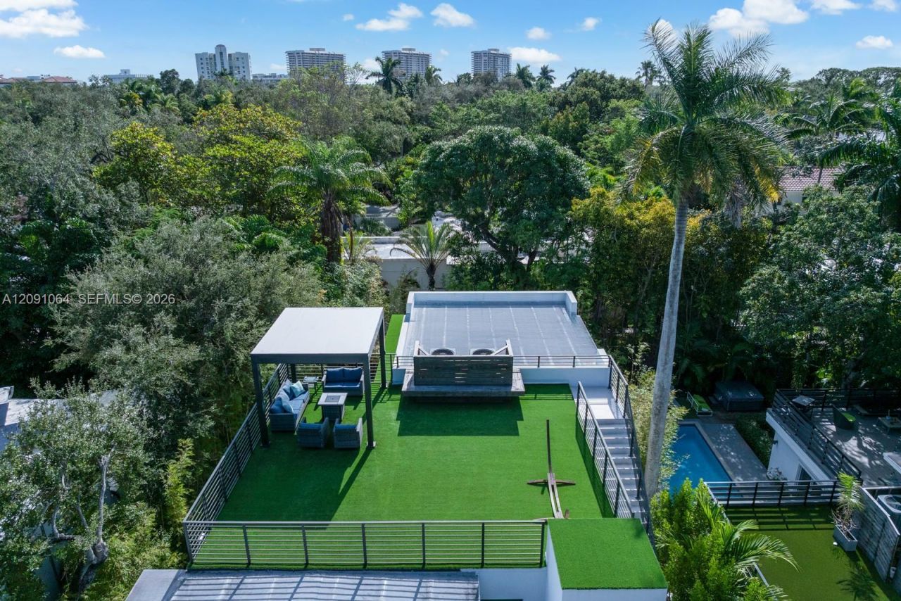 1780 Chucunantah Rd , Miami, FL 33133 Photo