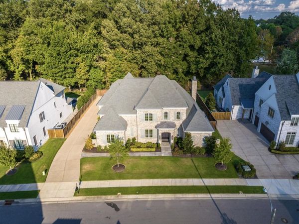 658 BUSHCHAT LN, Collierville, TN 38017