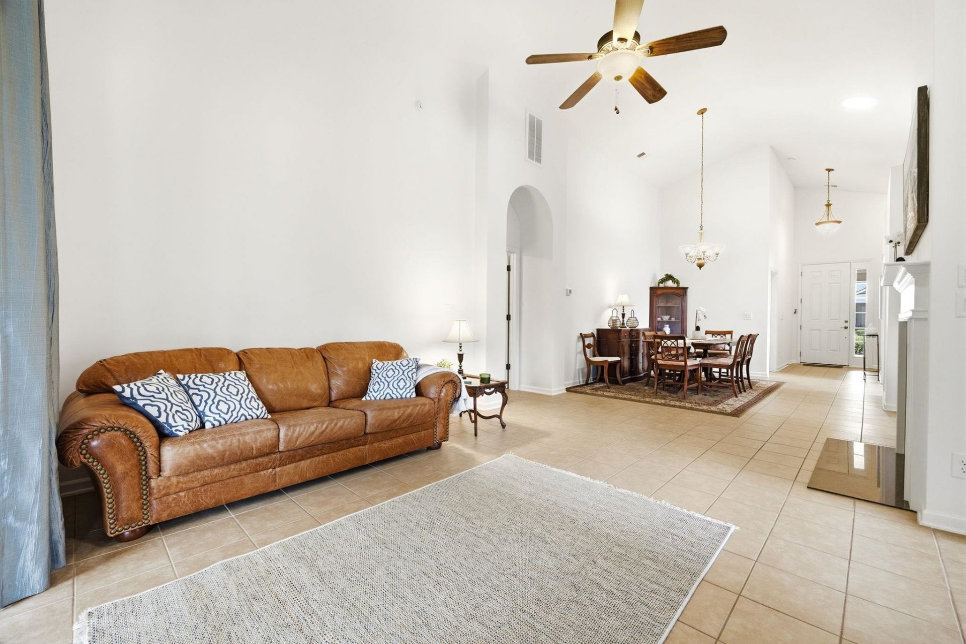 529 Grand Cypress Way Photo 10