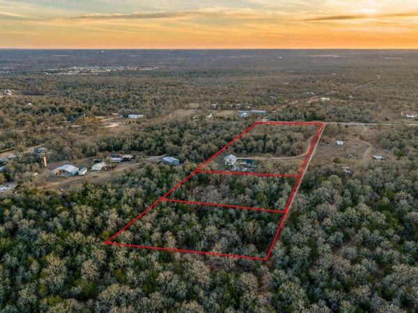 510B-D Thousand Oaks DR, Cedar Creek, TX 78612