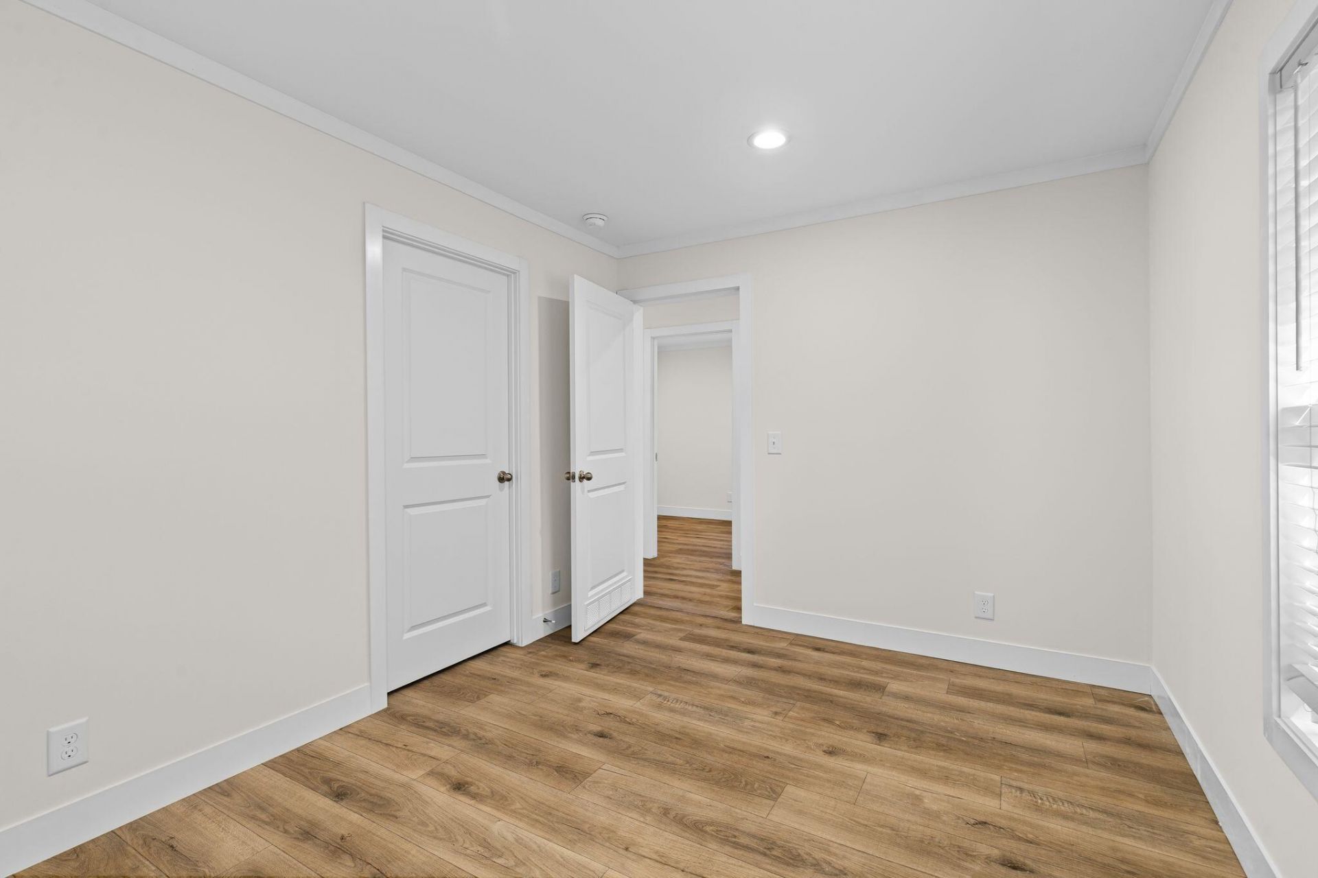 6152 Smith Road Photo 21