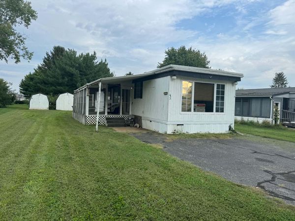 43 Skyline Drive , Ashville, OH 43103