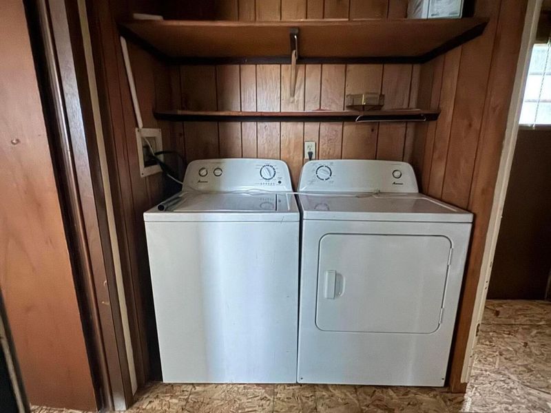 43 Skyline Drive, Ashville, OH 43103 Photo 6